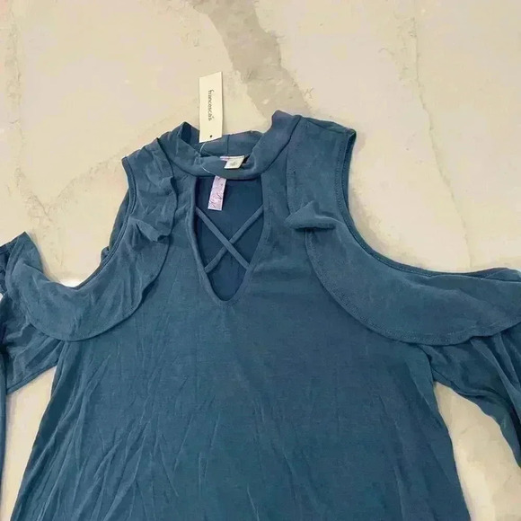 Francescas NWT Alya Blue Cold Shoulder Ruffle Long Sleeve Blouse Women’s Small - Picture 2 of 8